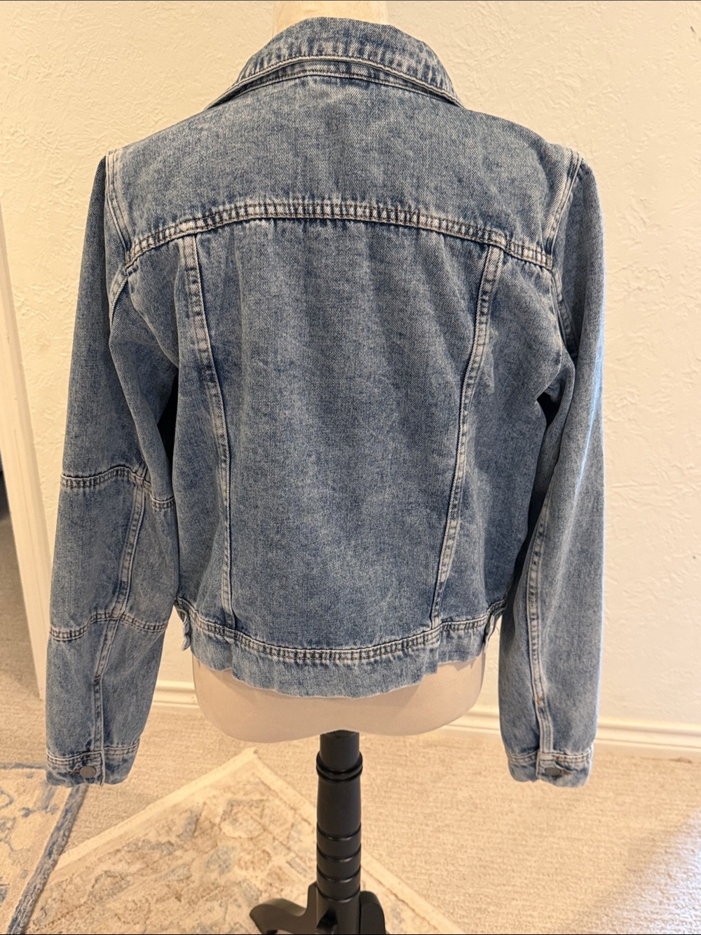 Free People Relaxed F Blue Washed Denim Jacket - Picture 2 of 6